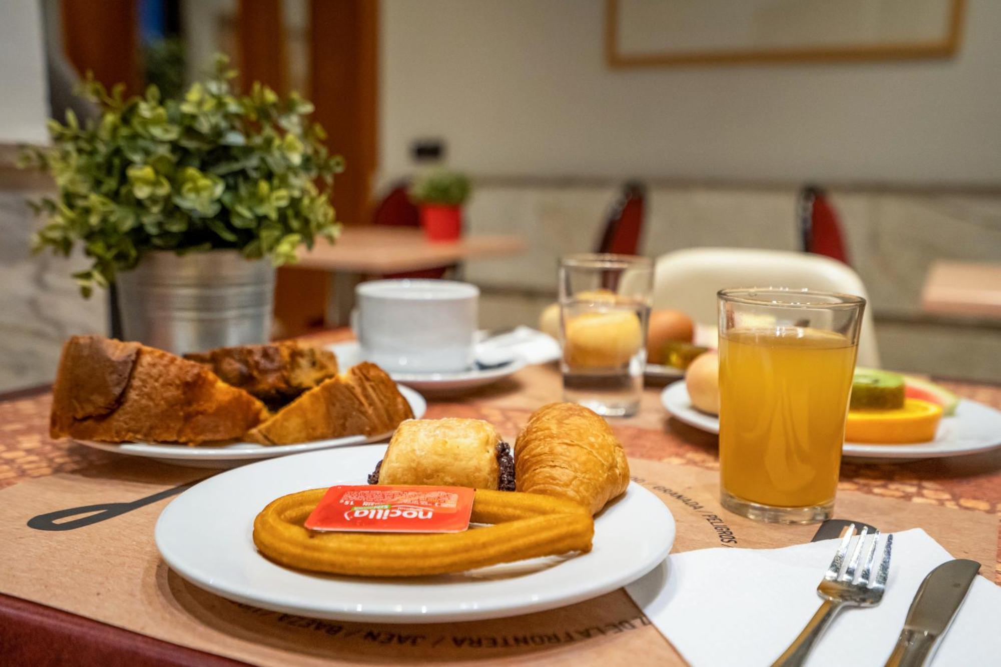 Yit Conquista De Toledo Hotel Ngoại thất bức ảnh