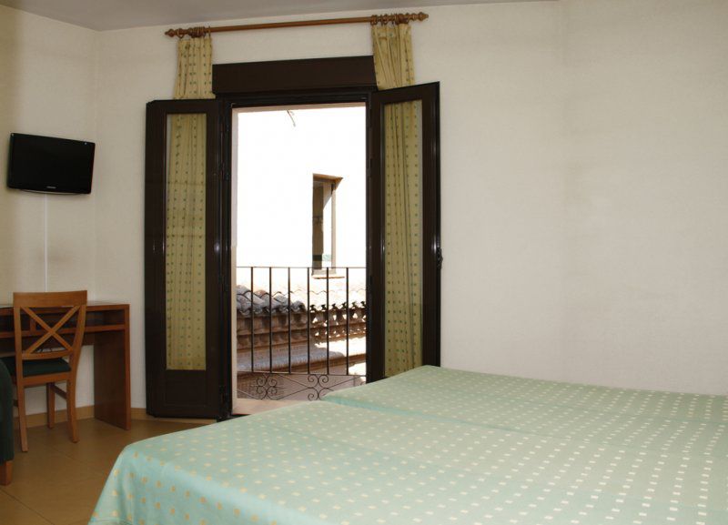 Yit Conquista De Toledo Hotel Phòng bức ảnh