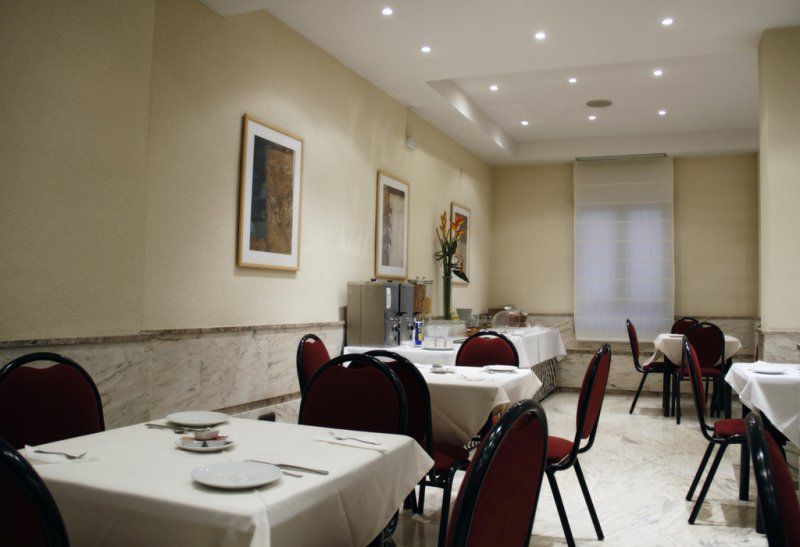 Yit Conquista De Toledo Hotel Nhà hàng bức ảnh